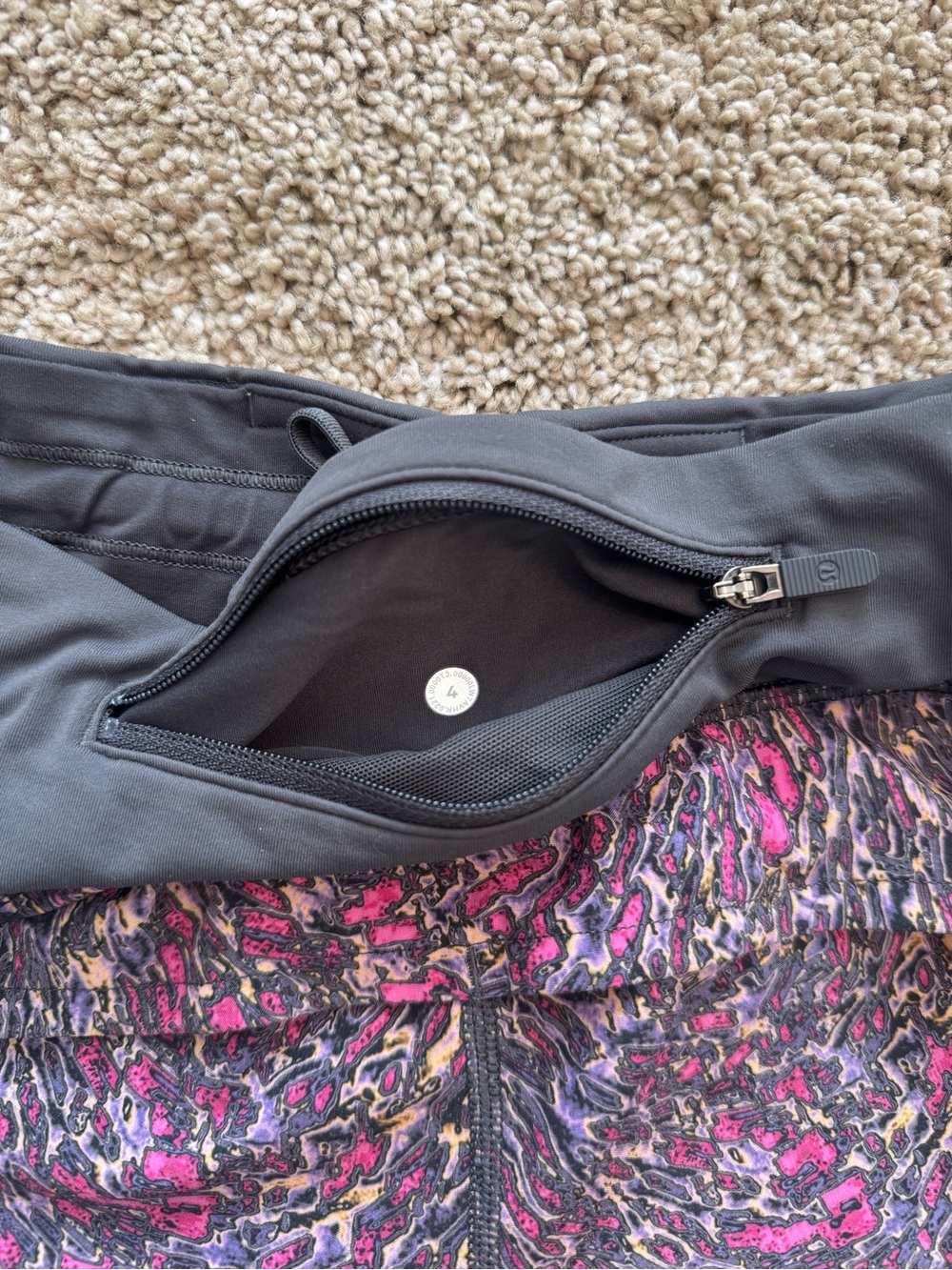 Lululemon Speed Up Shorts 2.5” - Picture 4 of 4